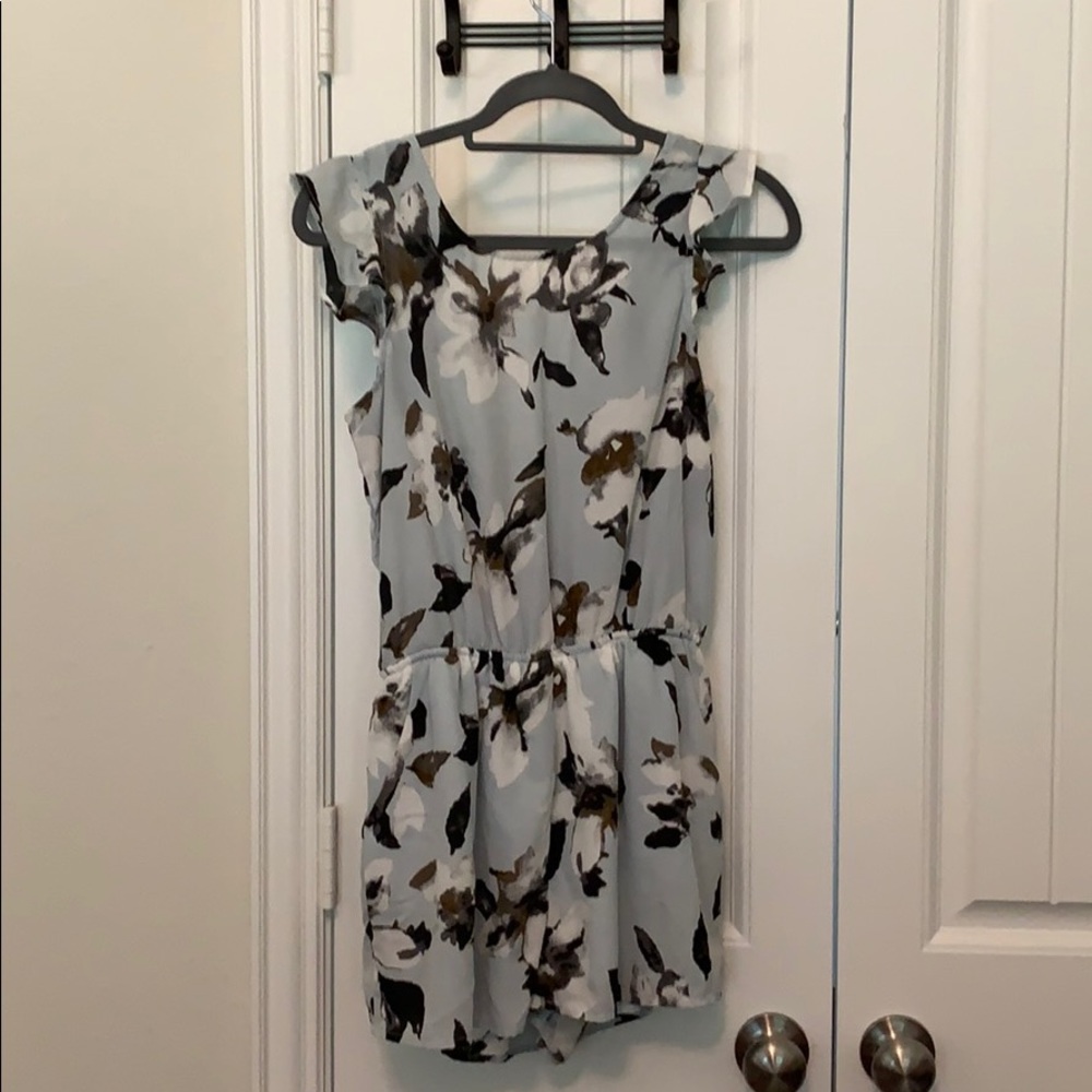 Romper with pockets